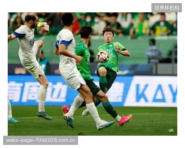 国安半程空有控球率优势,217次射门仅换26球暴露锋线终结难题。 国安半程空有控球率优势,217次射门仅换26球暴露锋线终结难题。